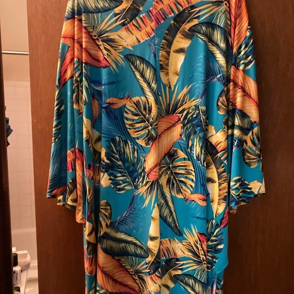 Tropical Print Kimono - Picture 4 of 4
